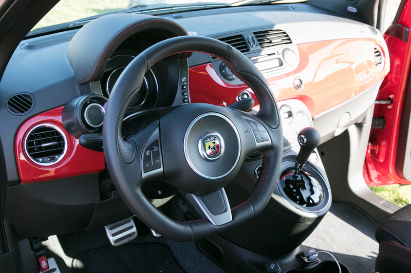 Illustration for article titled The Fiat 500 Abarth Just Isn't As Stupid Fun With An Automatic